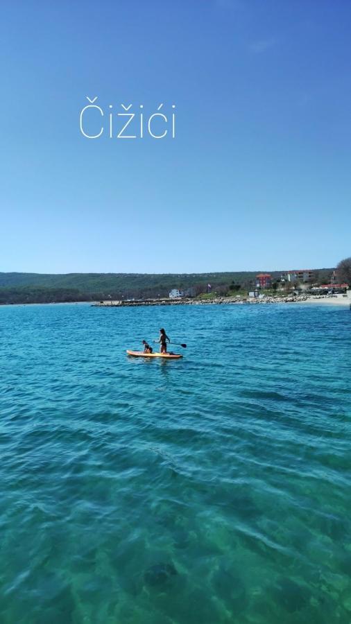 Gita Apartmani Čižići Bagian luar foto